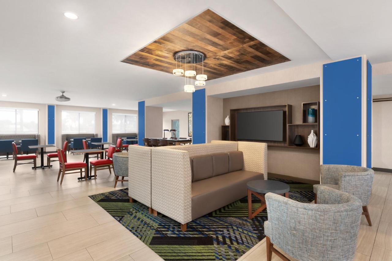 Holiday Inn Express Vero Beach-West I-95 By Ihg Esterno foto