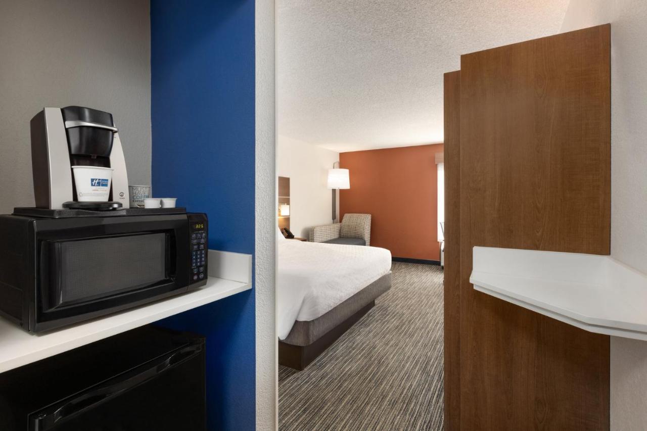Holiday Inn Express Vero Beach-West I-95 By Ihg Esterno foto