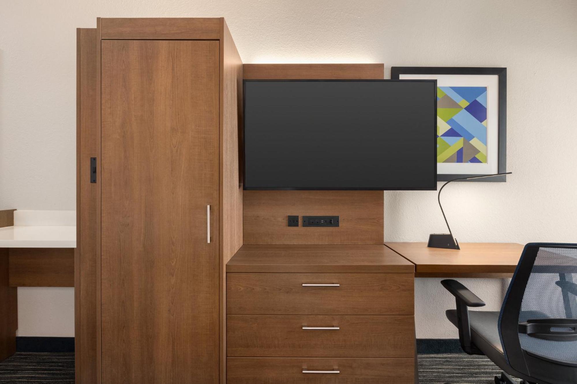 Holiday Inn Express Vero Beach-West I-95 By Ihg Esterno foto
