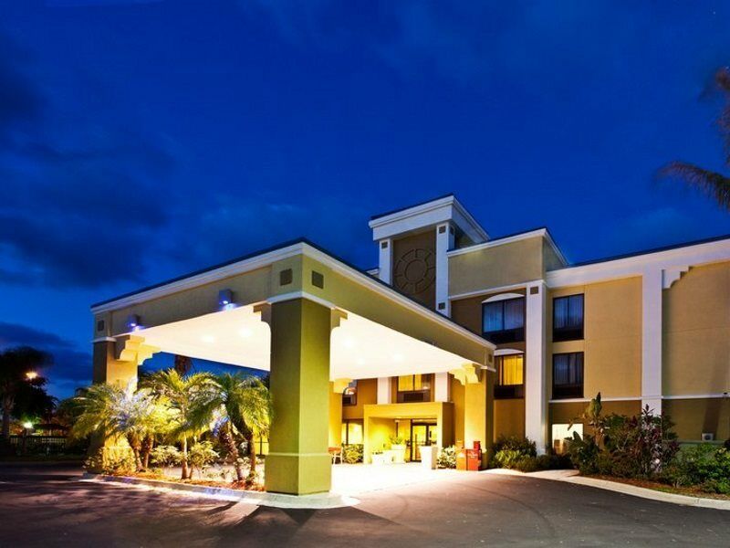 Holiday Inn Express Vero Beach-West I-95 By Ihg Esterno foto